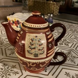 Pfaltzgraff teapot and cup